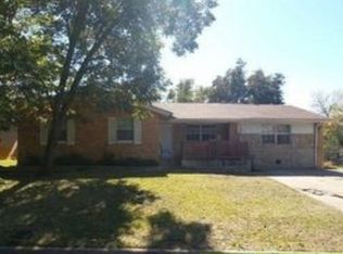 400 Martin Ln, Euless, TX 76040
