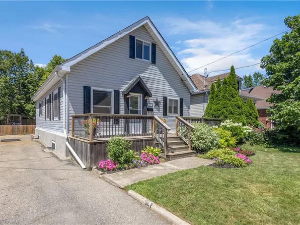 158 Grand St, Brantford, ON N3R 4B9