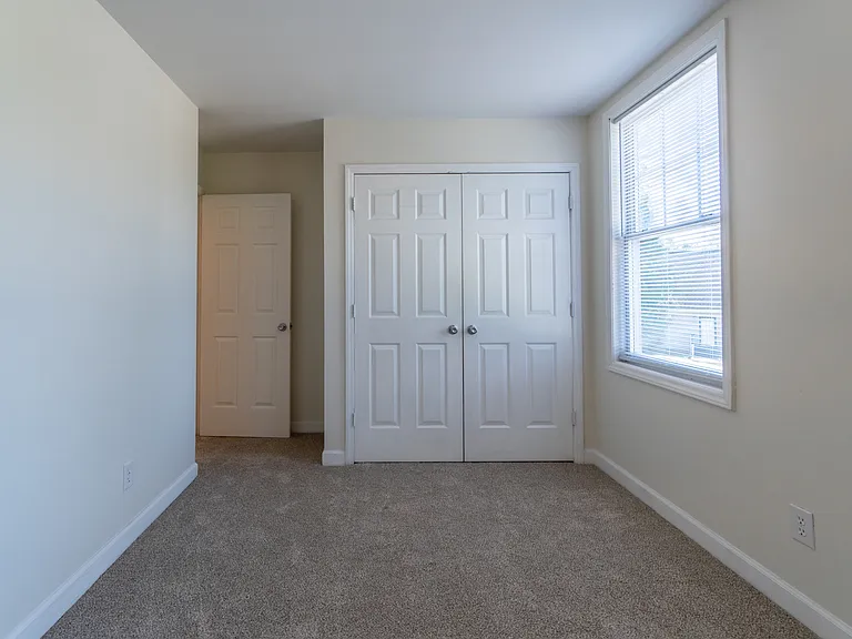 101 Windsor Gate Ct — Photo 10