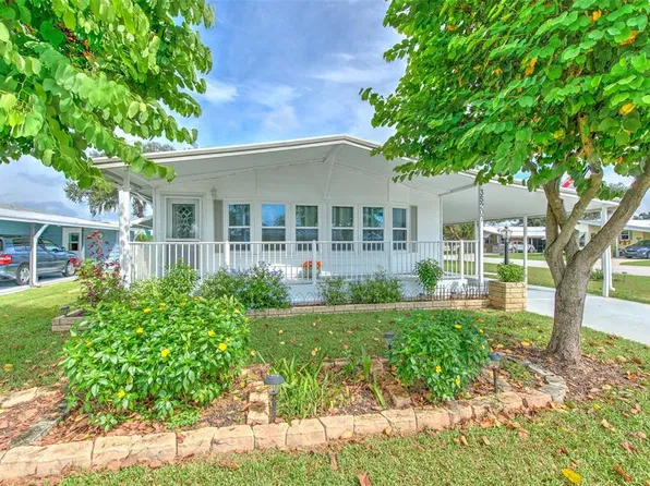 35207 MAKENZIE STREET, ZEPHYRHILLS, FL 33541
