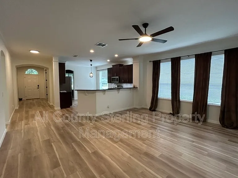 184 Birchmont Dr — Photo 11