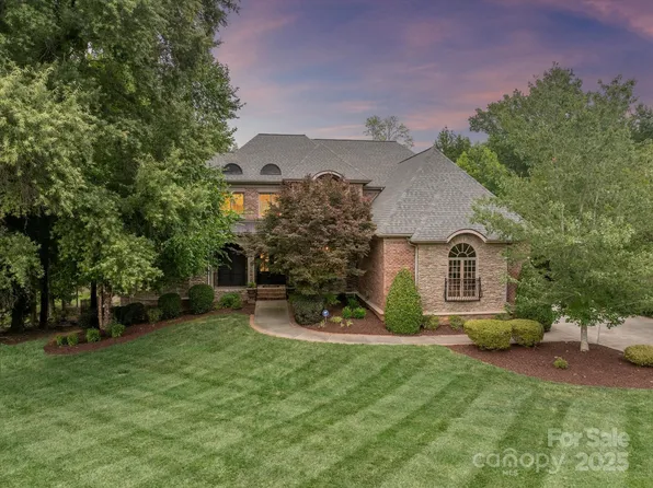 1505 Hawkstone Dr, Waxhaw, NC 28173