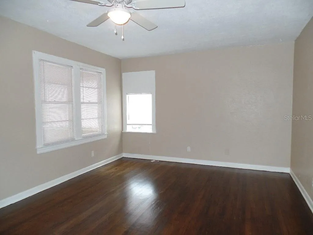 2 bed, 1.0 bath, 800 sqft, $1,595 — Photo 3