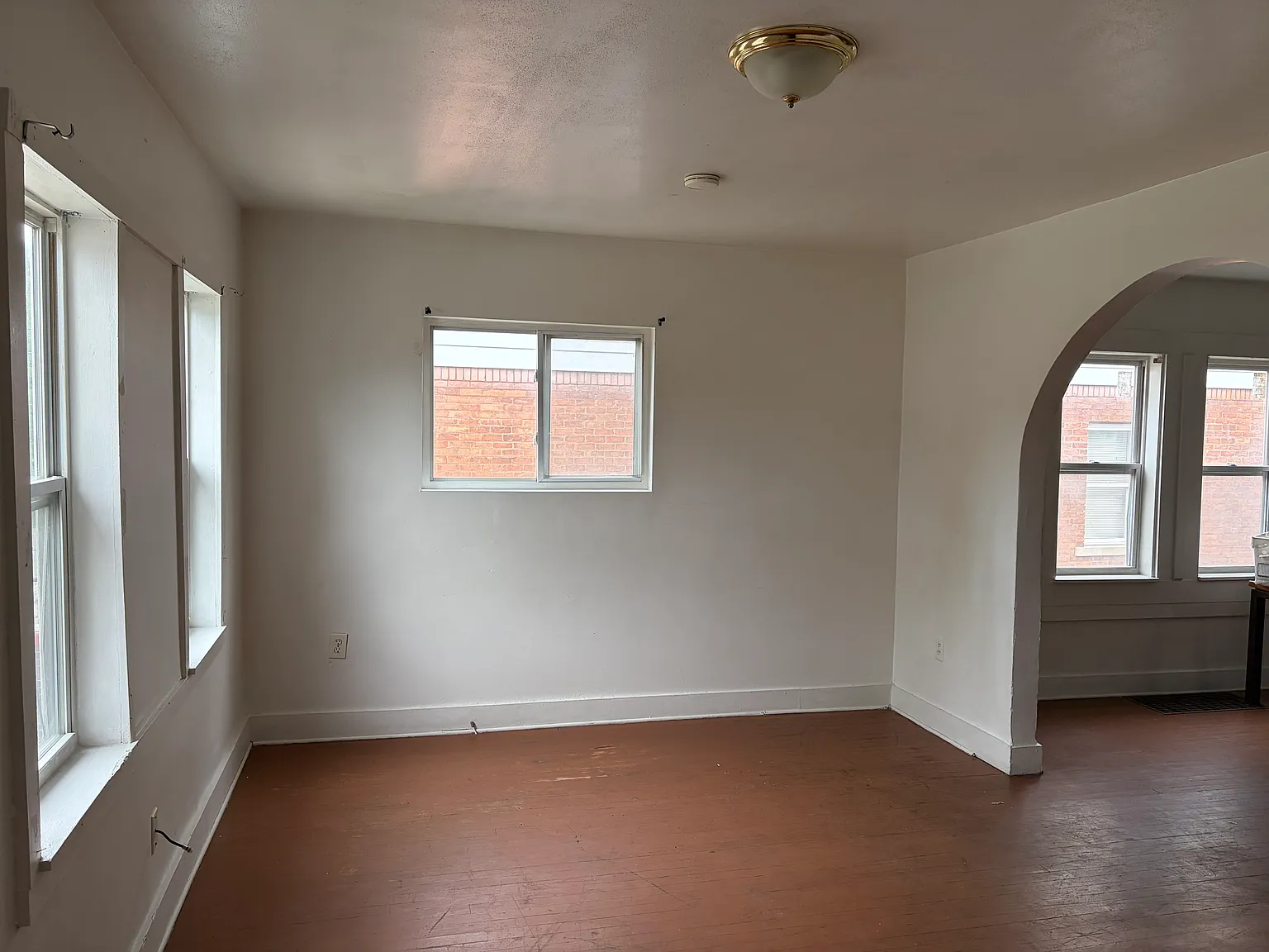 2 bed, 1.5 bath, 1000 sqft, $1,100 — Photo 4