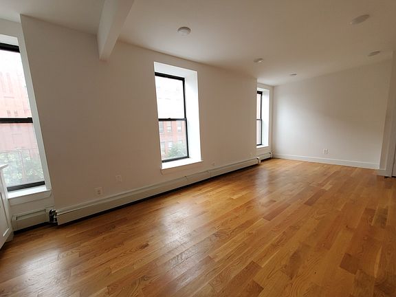 3rd image of 172 W 133rd St #3M