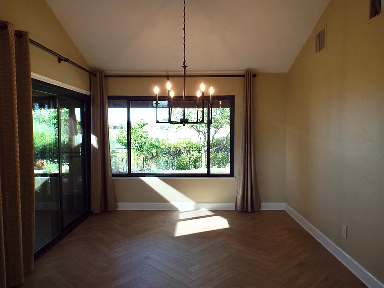 1715 E Deer Shadow Ln — Photo 13