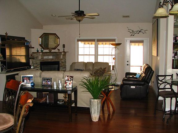 5th image of 2118 Zion Dr