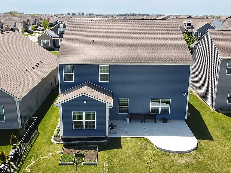 5872 Wintersweet Ln — Photo 3