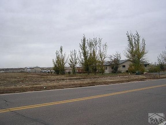 4th image of 614 E Earl Dr