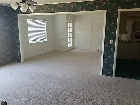 Additional Living Room