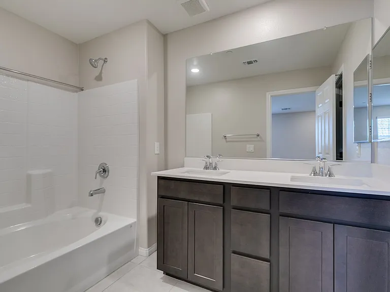 2604 Ercolano St — Photo 36