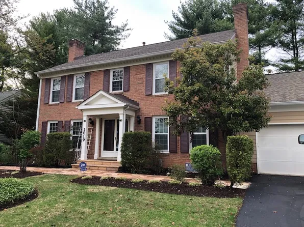 1019 Farm Haven Dr, Rockville, MD 20852