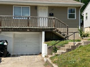 1508 W Waldo Ave, Independence, MO 64050