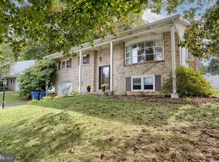 19 San Juan Dr, Mechanicsburg, PA 17055