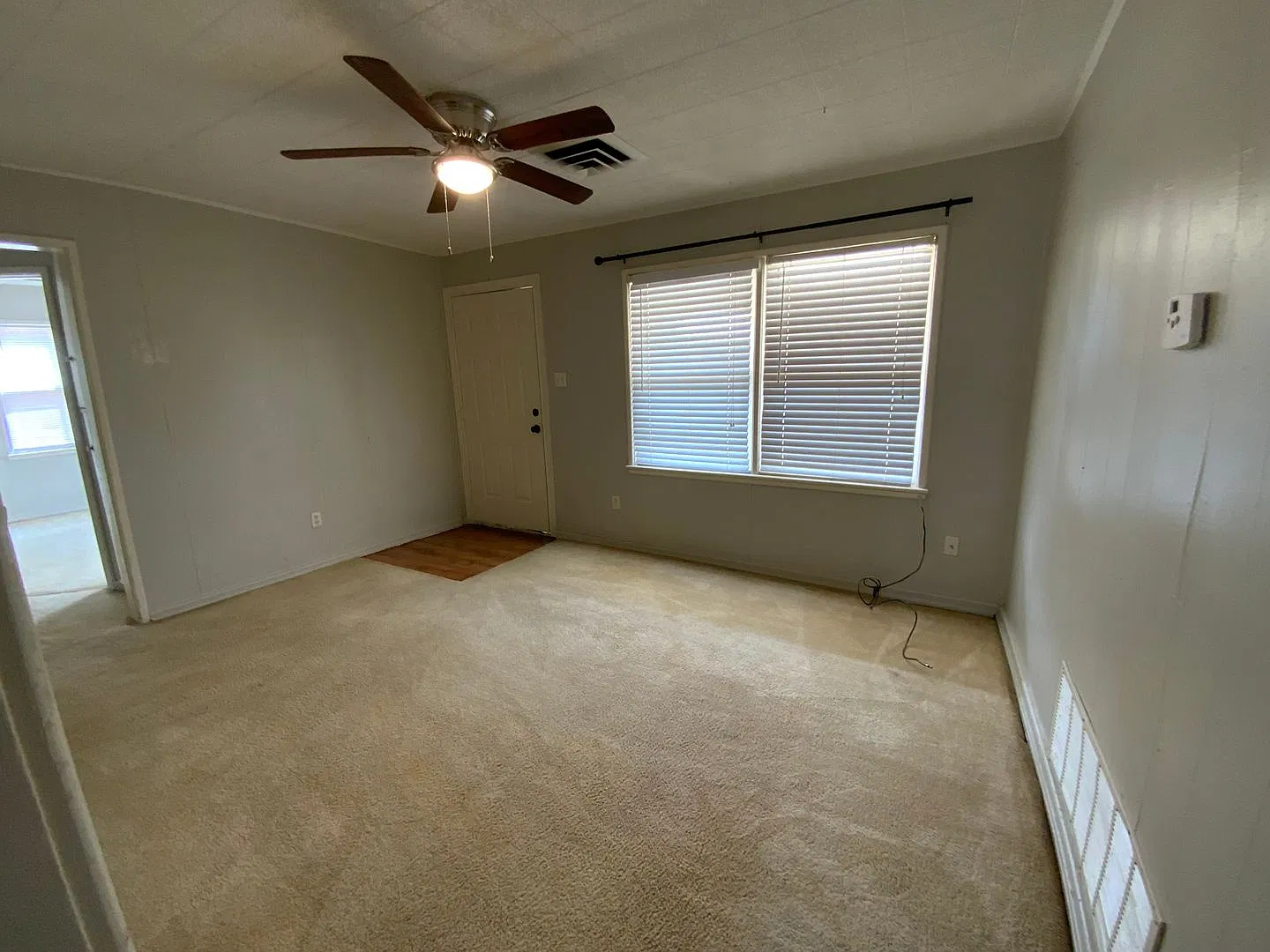 2 bedroom, 1 bath ready to call home TODAY! — Photo 3