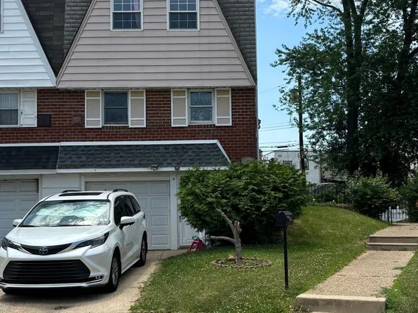 9009 Eastview Rd, Philadelphia, PA 19152