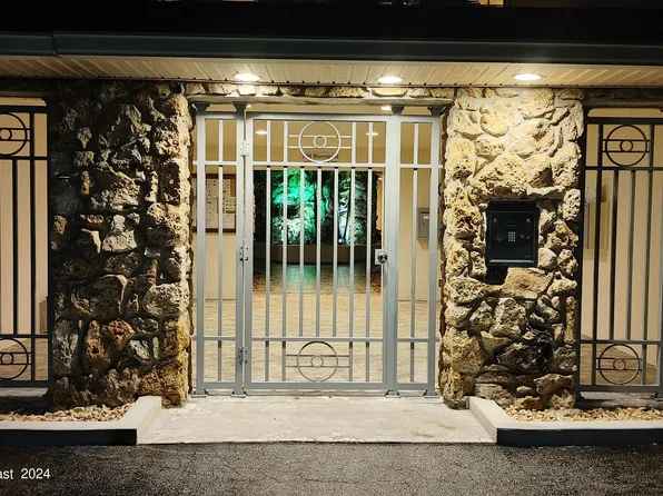 700 Wave Crest Ave #303, Indialantic, FL 32903