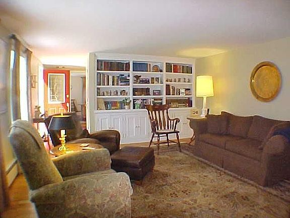 2nd image of 56 Stowers St