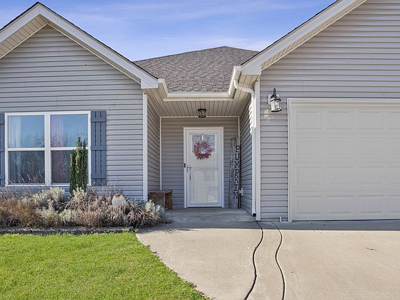 5th image of 1379 Freedom Dr