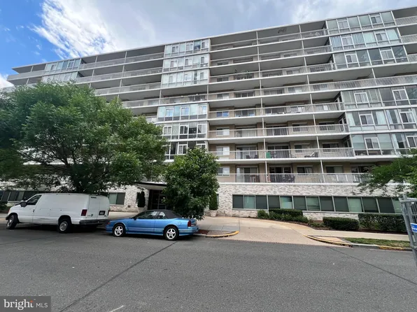 730 24th St NW APT 703, Washington, DC 20037