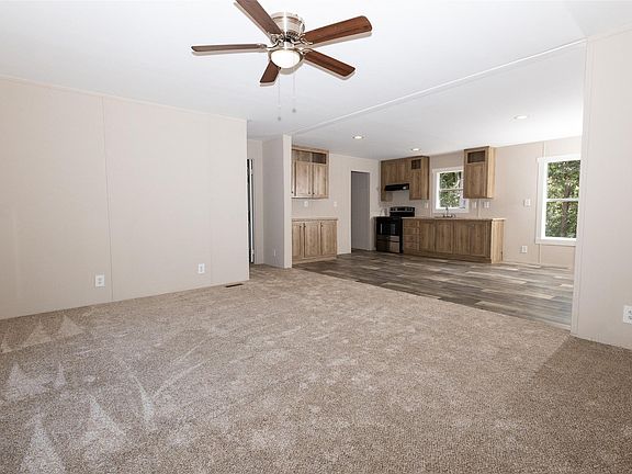 2nd image of 788 Boysenberry Rd