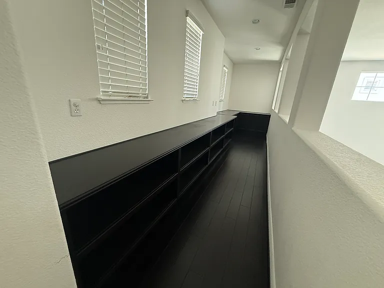 Neptune Ct — Photo 10