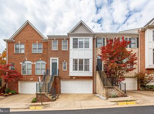 2714 Earls Ct, Vienna, VA 22181