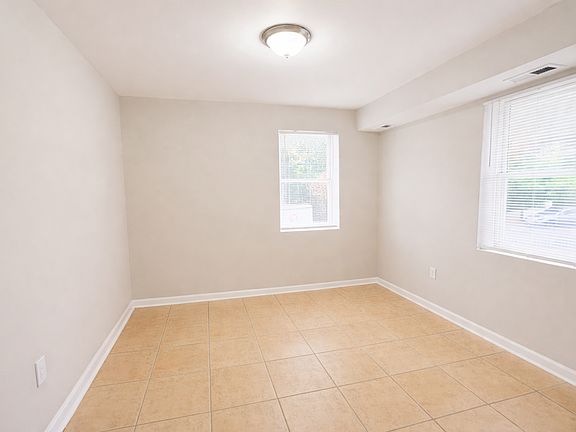 3rd image of 1300 Congress St SE #2