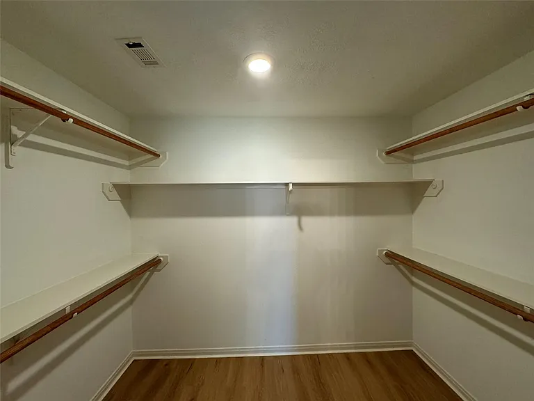 16324 Sun View Ln — Photo 10