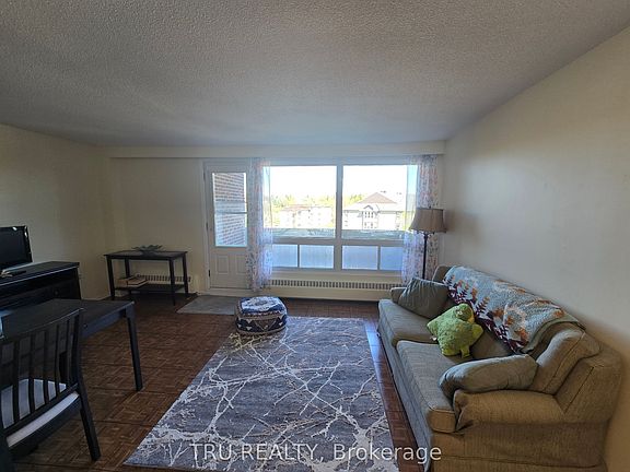 4th image of 915 Elmsmere Rd #507