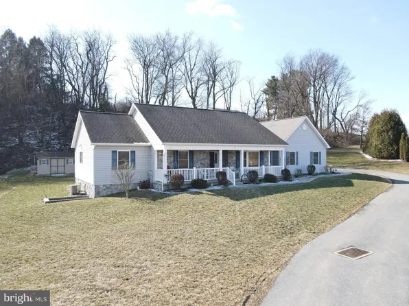 794 Fairview Rd, Mount Joy, PA 17552