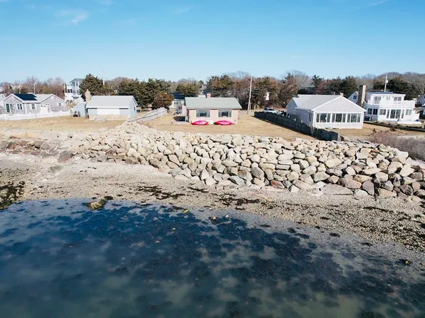 26 Alder St, Fairhaven, MA 02719