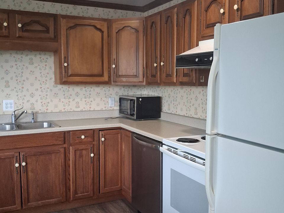 1st image of 30 Dearborn St #C