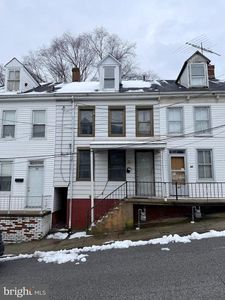 38 W 8th Ave, York, PA, 17404