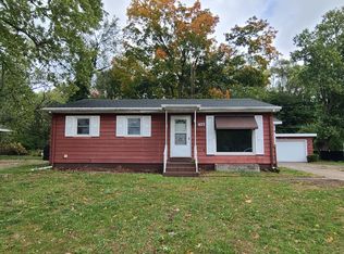 1877 E Ogden Ave, Benton Harbor, MI 49022