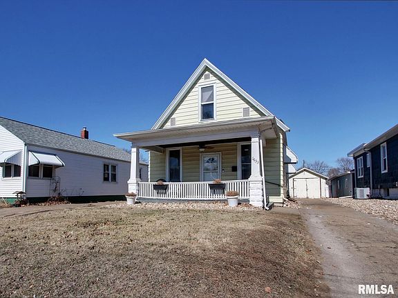 2nd image of 1633 Chestnut St