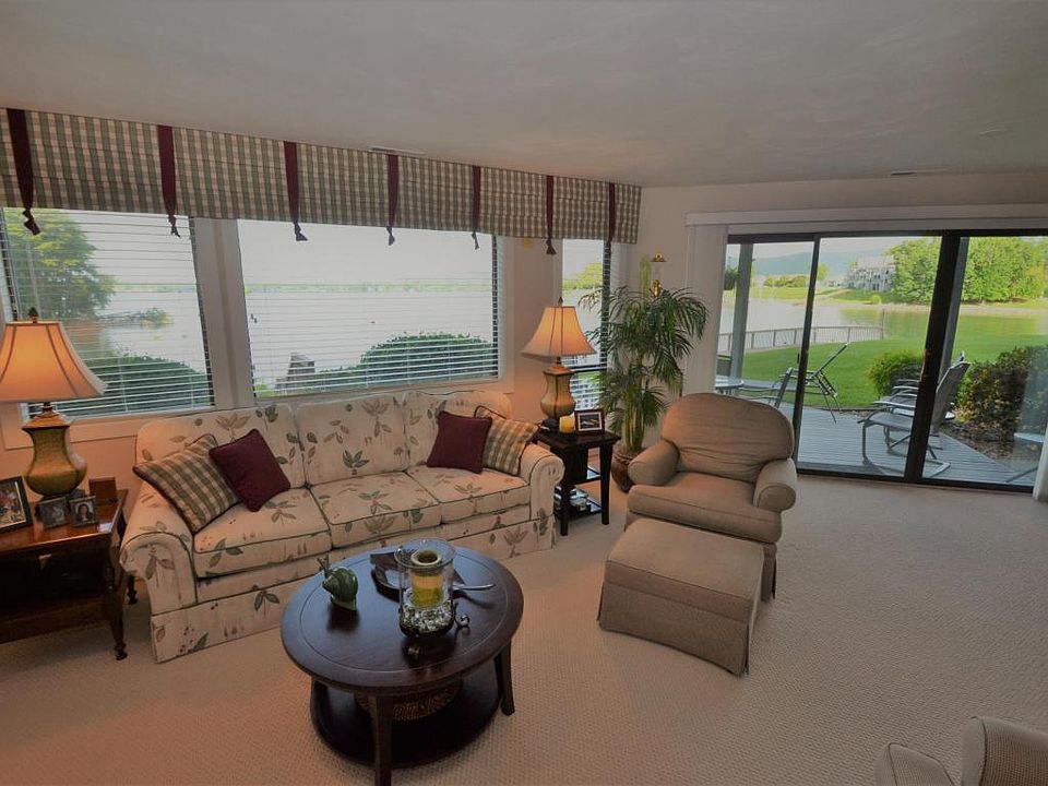 1st image of 75 Woodbridge Cir