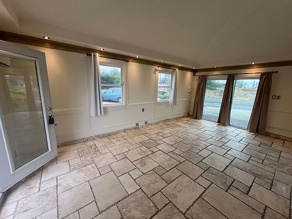 2nd image of 1454 Olive Ave #C