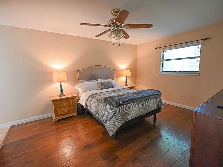 412 Half Moon Way — Photo 9