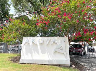 2200 Dickson Dr APT 210, Austin, TX 78704