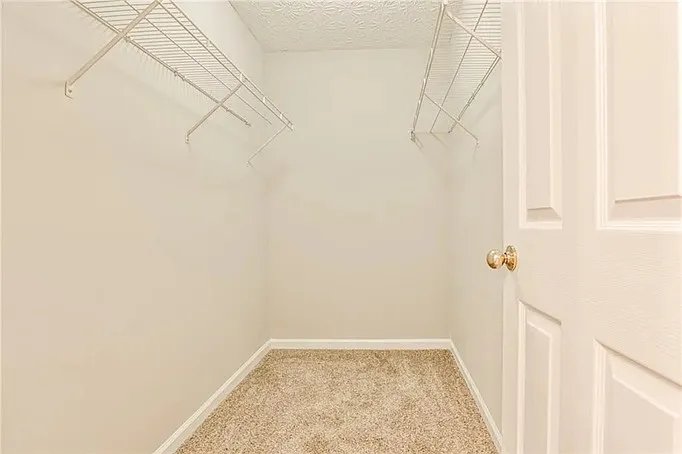 Celeste Ln SW — Photo 5