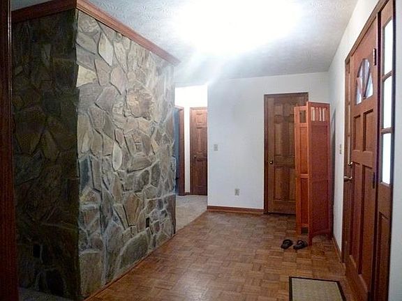 2nd image of 2165 Sugar Creek Dr SW