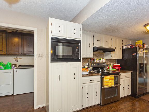 5th image of 2213 N Lynn St