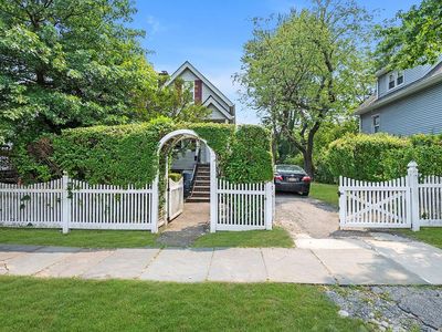 1906 Edenwald Ave, Bronx, NY, 10466