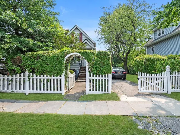 1906 Edenwald Ave, Bronx, NY 10466