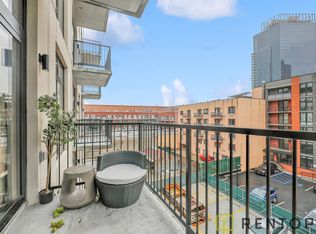 26-41 3rd St #503, Astoria, NY 11102