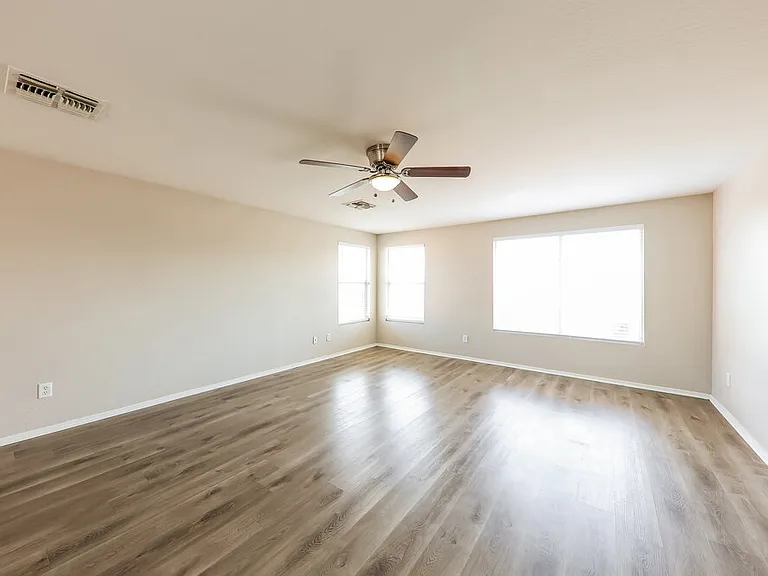 11845 W Lupine Ave — Photo 9