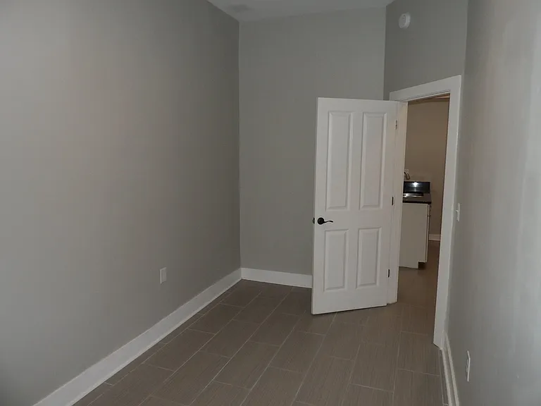 609 Taylor Ave — Photo 34