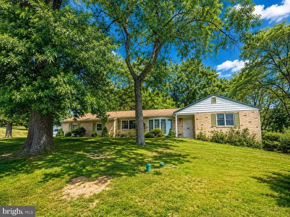 130 Webber Rd, Telford, PA 18969