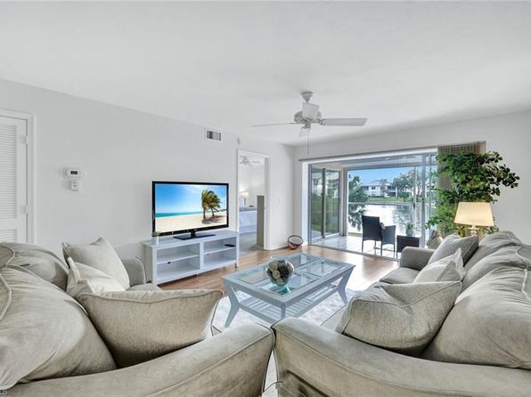774 Wiggins Lake DR #101, NAPLES, FL 34110
